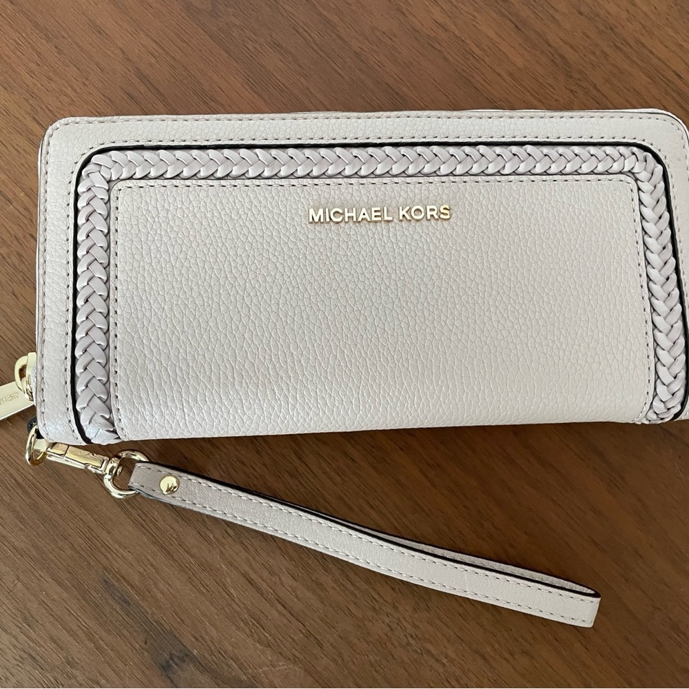 Michael Kors blush pink Wristlet Wallet